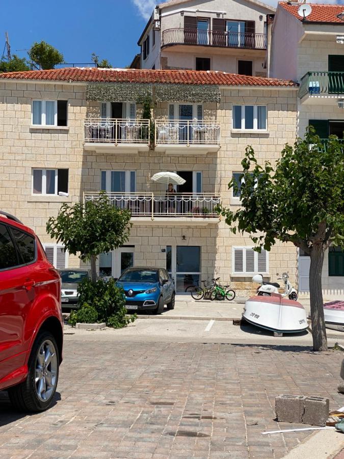 Villa Leo Beach Apartment Podgora Exterior photo